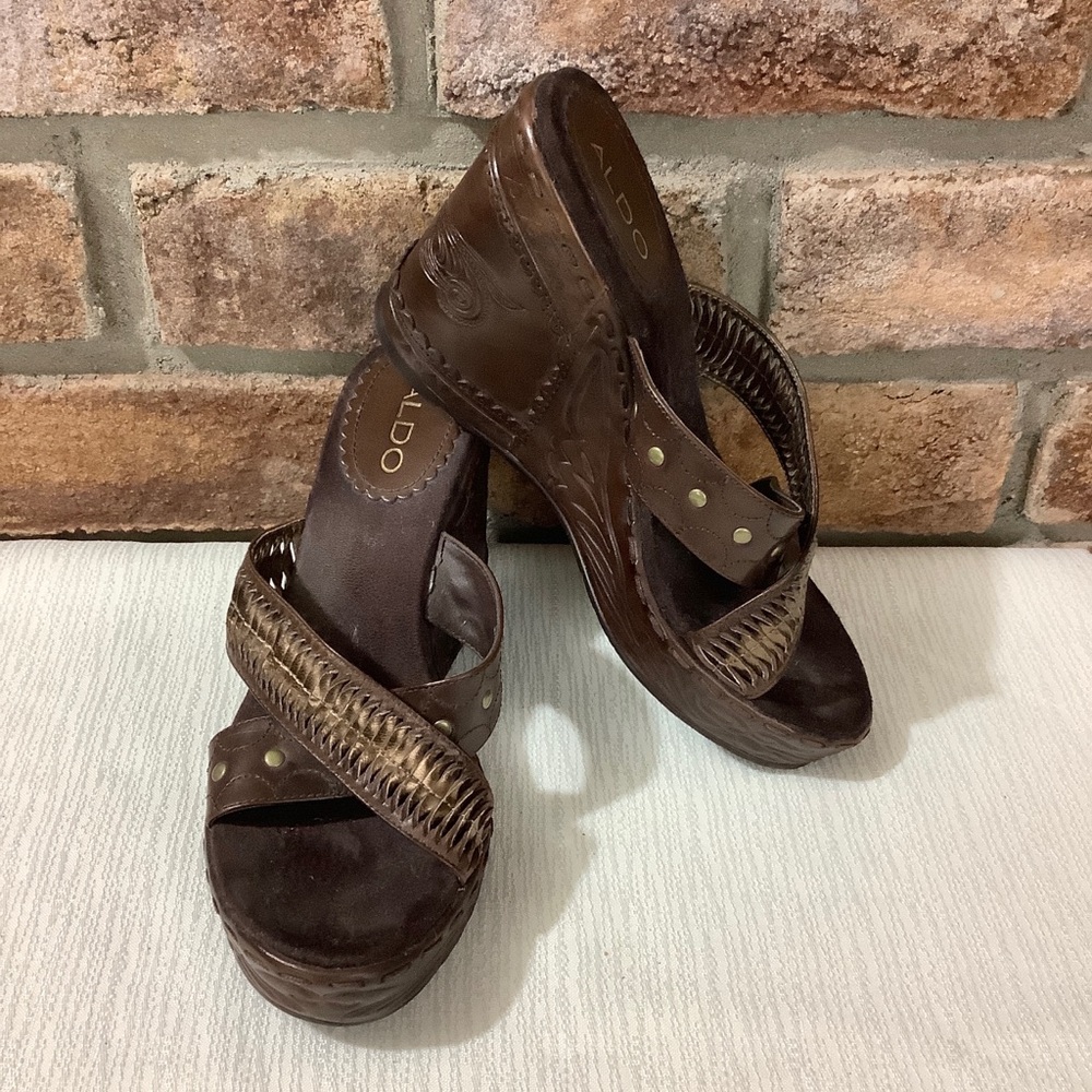 ALDO Etched Distressed-Leather Mule Wedge Sandals